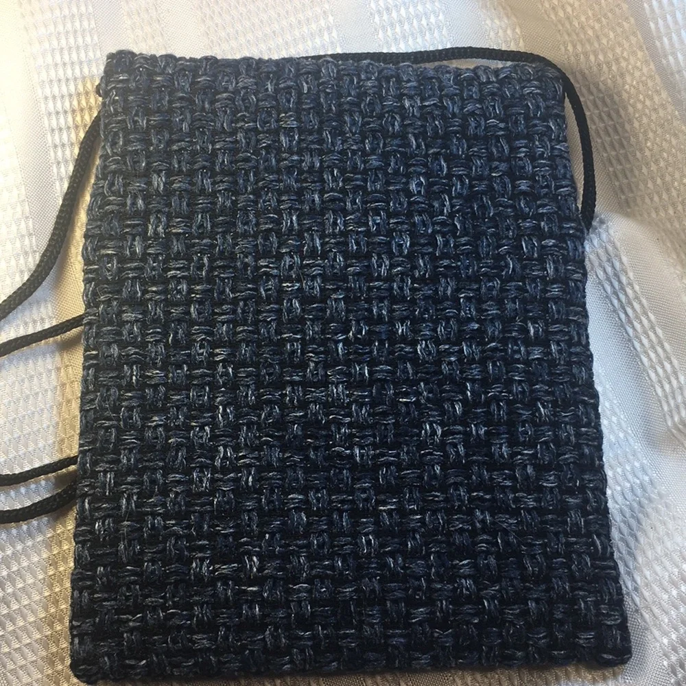 NWOT embroidered woven purse Unique/fun/practical